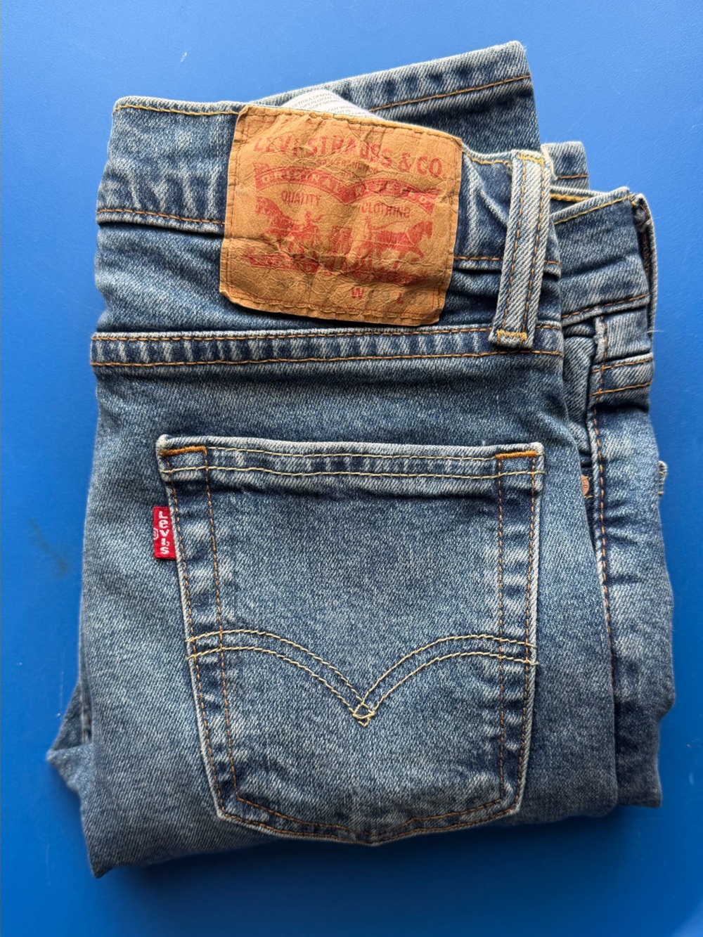 Levi's 510 Straight Jeans - Medium Wash Indigo (W29 L32)